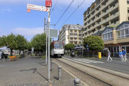 rheinalleebahnzebrastreifen retusche