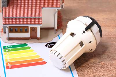 Energieeffizient Heizen © Bumann - stock.adobe.com adobestock 142129980 bumann