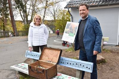 CJDKigaRauschendorfGrieseWagnerUrkunde low