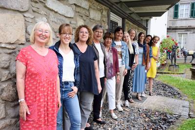 Die Gleichstellungsbeauftragte (1. vr.) und die Ratsfrauen aus Königswinter laden zum Sommerfilmabend ein.