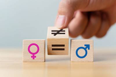 Symbolbild Gleichstellung der Geschlechter mit 3 Würfeln dargstellt