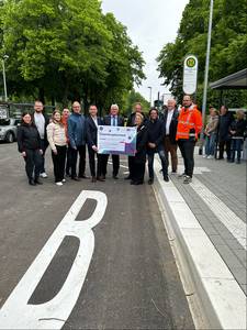 Eröffnung des Rheinradwegs am 13. Mai 2026 © Stadt Königswinter/Pressestelle Gruppenbild am Rheinradweg