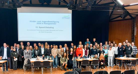 Die Teilnehmenden am Speed-Debating 2026 © Stadt Königswinter Die Teilnehmenden am Speed-Debating 2026