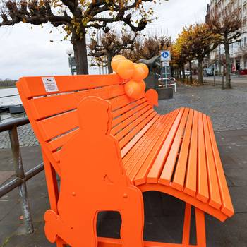 OrangeneBankRheinallee 1124 Bank low
