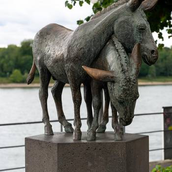Eselsbrunnen, 1984 © Gero Sander Der Esesbrunnen an der Rheinallee
