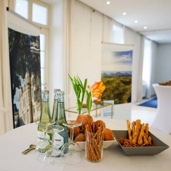 Snacks und Getränke bei der Abschlussveranstaltung des Frühjahrsputzes