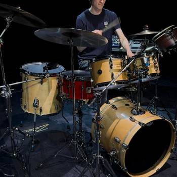 Jason Wolf holt beim Bundeswettbewerb „Jugend musiziert“ den 2. Platz © Richard Münchhoff Jason Wolf am Schlagzeug