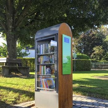 BücherschrankBerghausen low