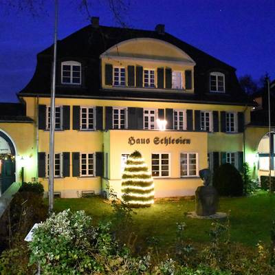 Weihnachtsmarkt im HAUS SCHLESIEN Weihnachtsmarkt HS Quadrat