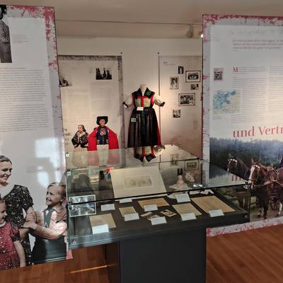 01 Blick in die Ausstellung