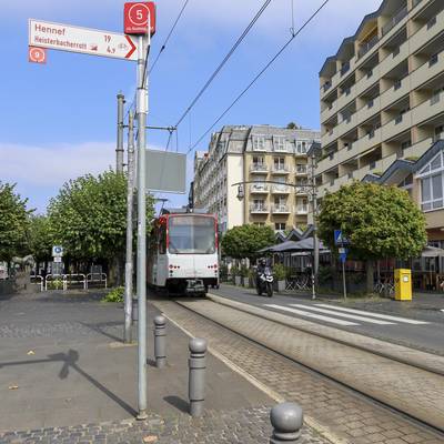 rheinalleebahnzebrastreifen retusche