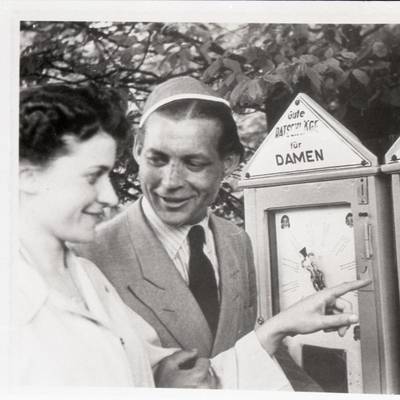 Automat „Orakel” an der Godesburg, Fotografie, 1950er Jahre