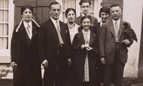 Schwarz-Weiß-Bild der Familie Süßkind