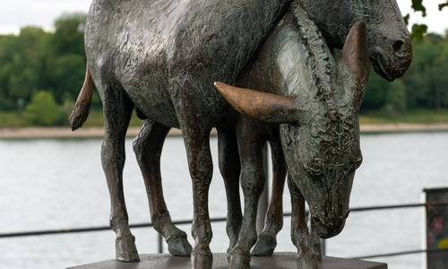 Der Esesbrunnen an der Rheinallee