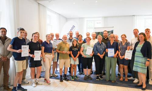 Gruppenbild der Gewinner:innen