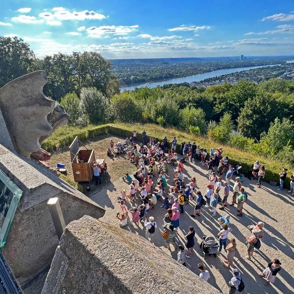 schlossterrasse blick bonn 2