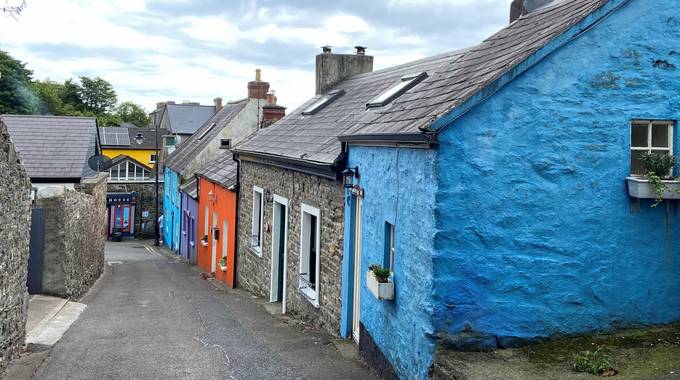 Bunte Häuser in Irland