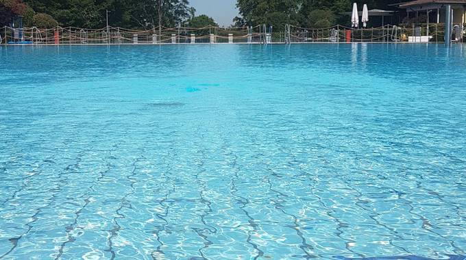 Lemmerzfreibad. Blick auf das große Becken © Stadt Königswinter/U.Klein
